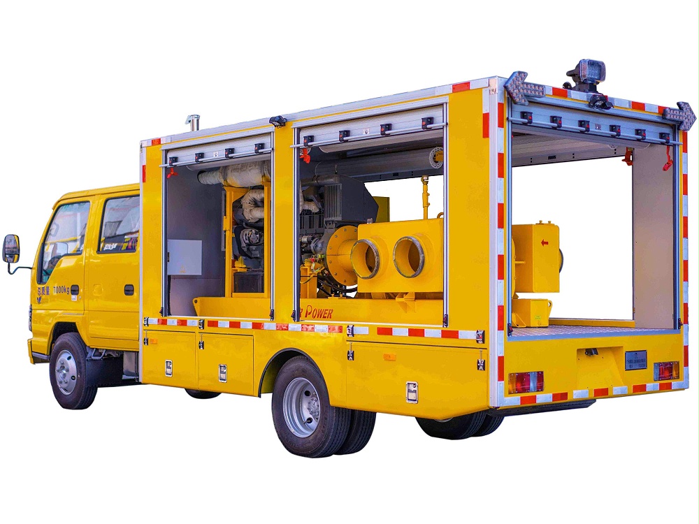 大流量自行走排水搶險(xiǎn)車(國(guó)六)